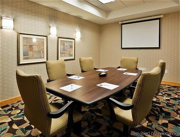 Holiday Inn Express Newton By Ihg Facilités photo